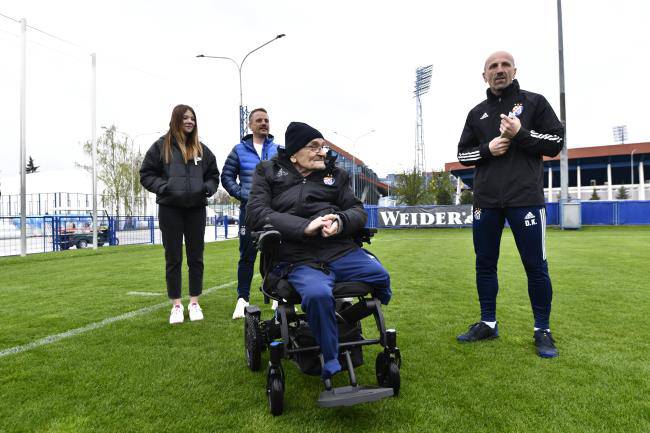 Belin posjetio dinamovce: Bolji ste, dečki! I kad vi igrate, ništa me ne boli, moja duša je s vama