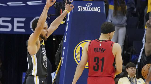 NBA: Playoffs-Portland Trail Blazers at Golden State Warriors