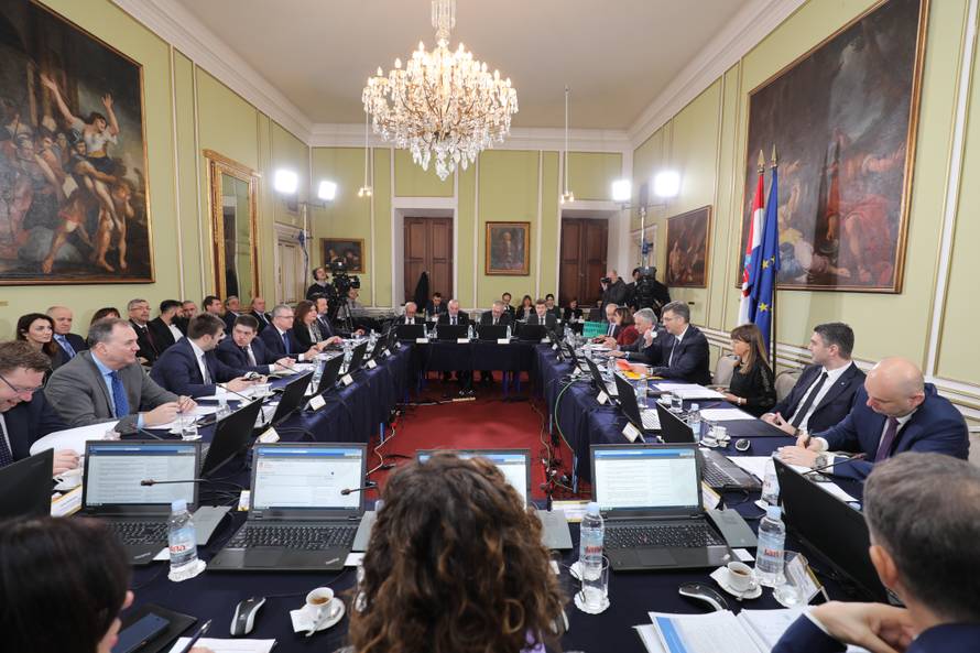 Sjednica Vlade odrÅ¾ana je u KneÅ¾evom dvoru u Dubrovniku