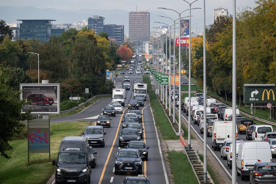 Zagreb se priprema za sutrašnji kaos! Ljudi traže prijevoz po Facebooku: 'Vozite se zajedno'