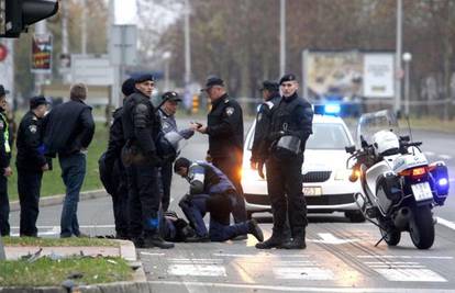 Policajac ozlijeđen pri padu s motocikla u Novom Zagrebu