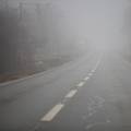 HAK upozorava: Kolnici su mokri, a magla otežava promet
