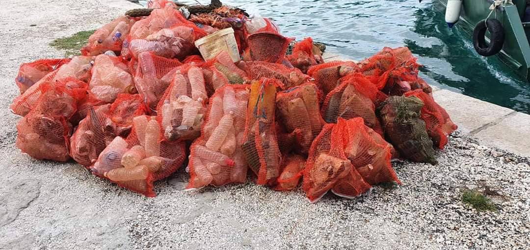 Ronioci su iz mora kod Mljeta izvukli 200 vreća punih smeća