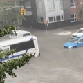 VIDEO  Kaos u New Yorku, grad je pod vodom. Guverner: 'Ova oluja je opasna po život!'
