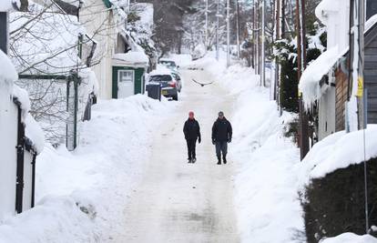 Hladni val diljem Britanije: Najhladnija noć u posljednjih 26 godina, temperature do -23°C