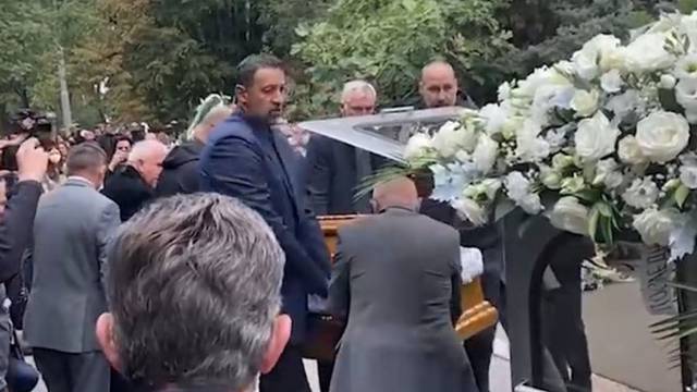 Pokopan Duda Ivković: Lijes mu nosili Dino Rađa, Zdovc i Divac