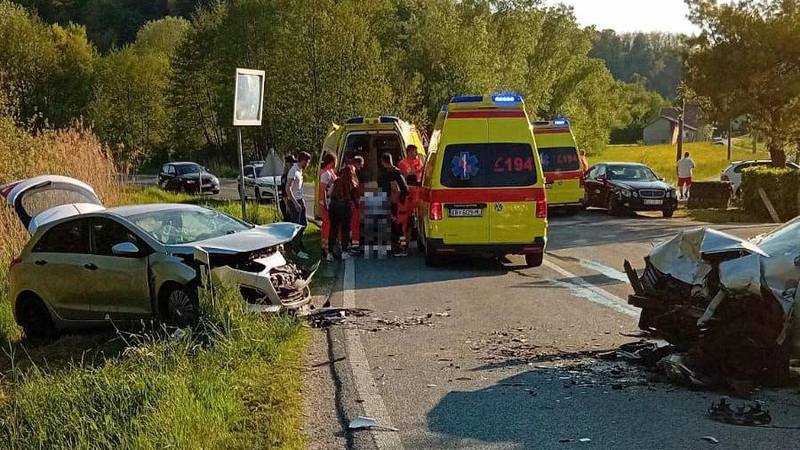 FOTO Dijete iz teške nesreće u Zagorju helikopterom prevezli u Zagreb. Još troje je ozlijeđenih 15 whatsapp image 2025 05 01 at 20 25 29 censored 1 PXDXrje