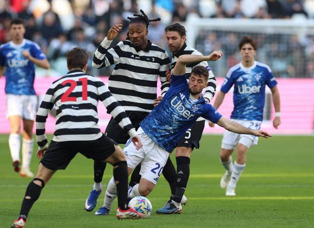 Serie A - Juventus v Como