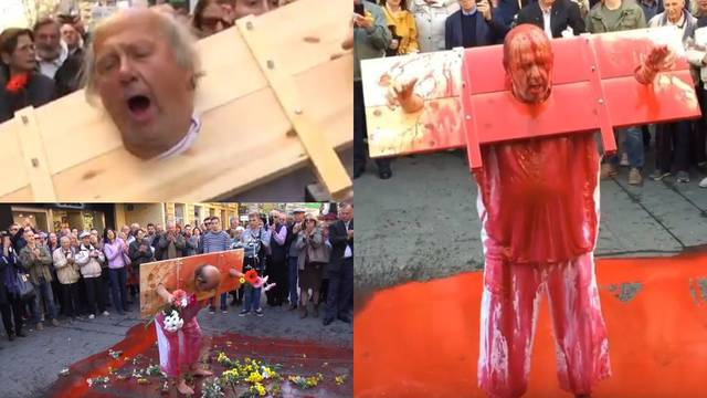 Okovanog Zijaha Sokolovića su zalili vodom i crvenom bojom