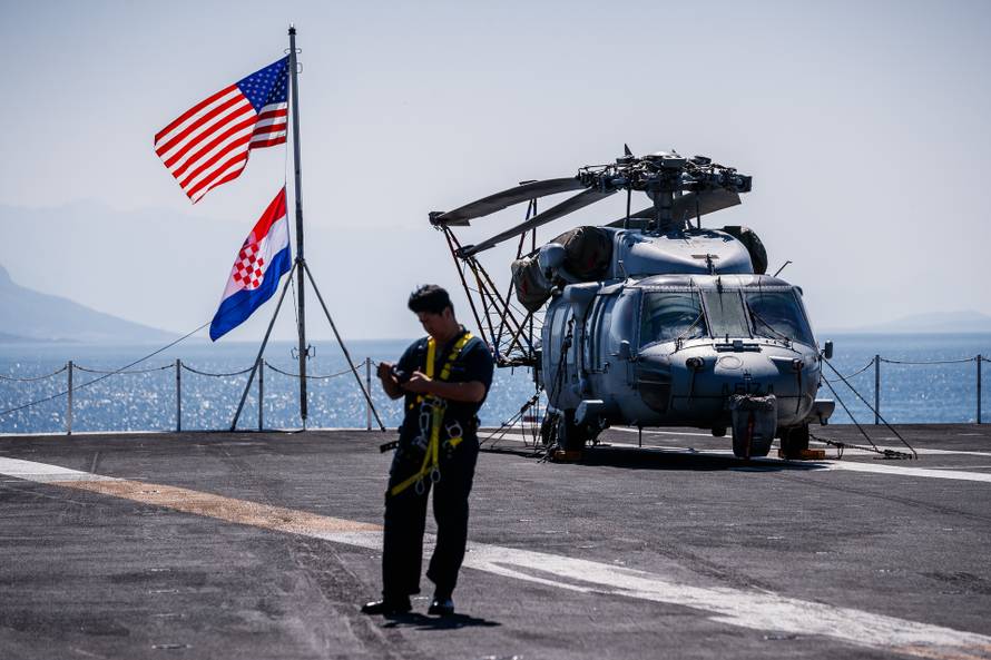 Posjetili smo američki nosač zrakoplova USS Gerald R. Ford koji je u jutarnjim satima stigao u Split