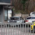 Policija: Požar u kojem su noćas izgorjeli Mercedes, BMW i dio zgrade u Zagrebu je podmetnut!