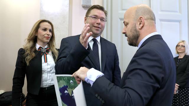 Zagreb: Ministar Marko PaviÄ odbio provokativni "dar" Gordana Marasa