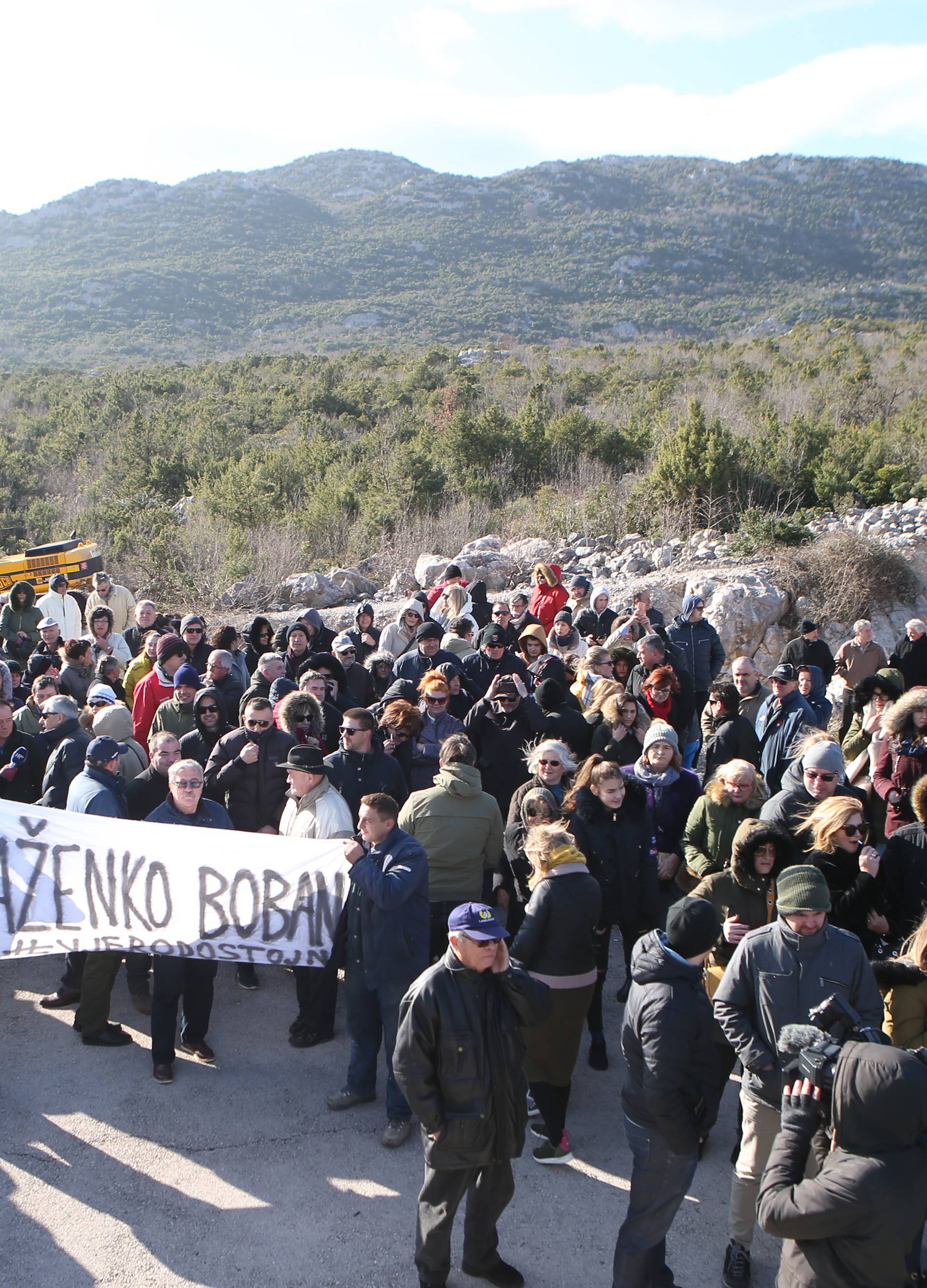 RavÄa: Prosvjed zbog kaÅ¡njenja radova na tunelu Vrgorac-Drvenik