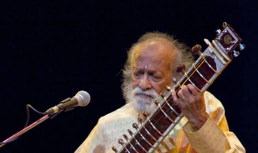 Preminuo je mentor Georgea Harrisona, Ravi Shankar (92)