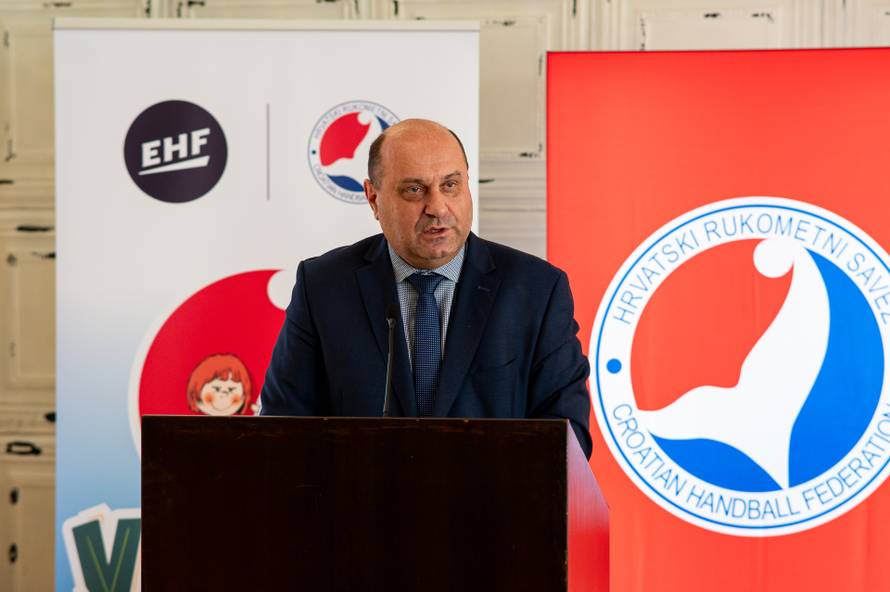 Zagreb: HRS skupstina