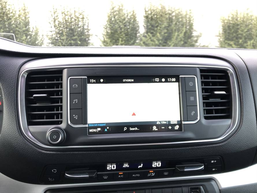 Testirali smo Zafiru koja je sada kombi, ali bolja  nego ikad