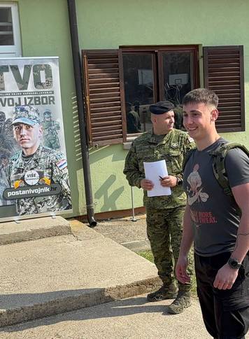 Prvi dan vojnog roka u Slunju