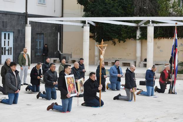 Šibenik: Prve subote u mjesecu moli se muška krunica na trgovima širom Hrvatske