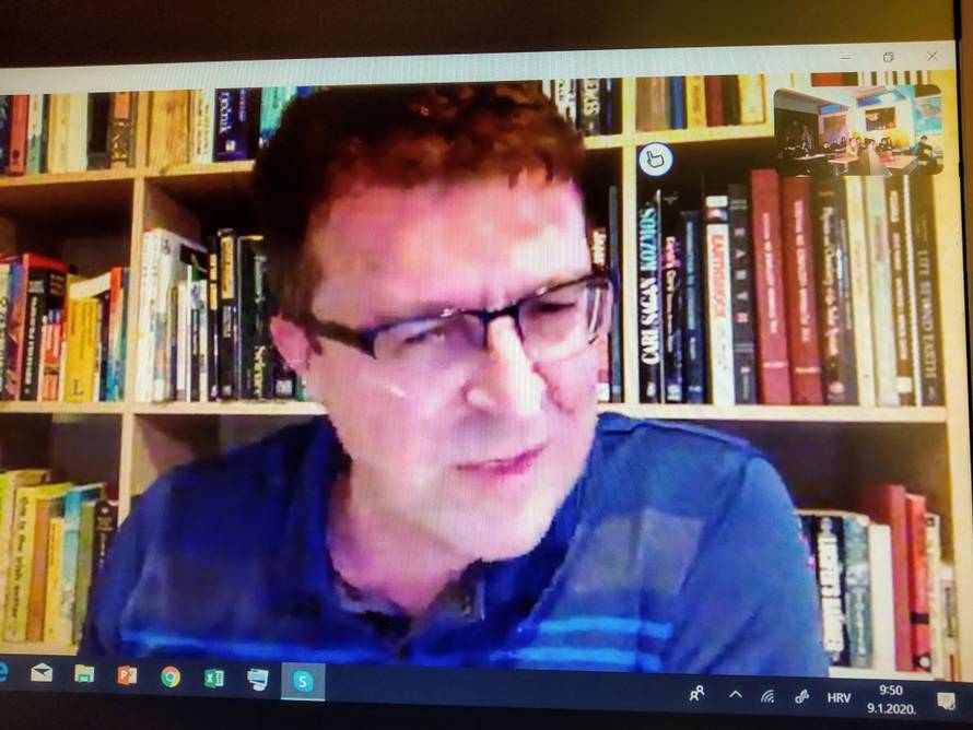 Učenici nazvali znanstvenika, pitali ga zašto gori Australija