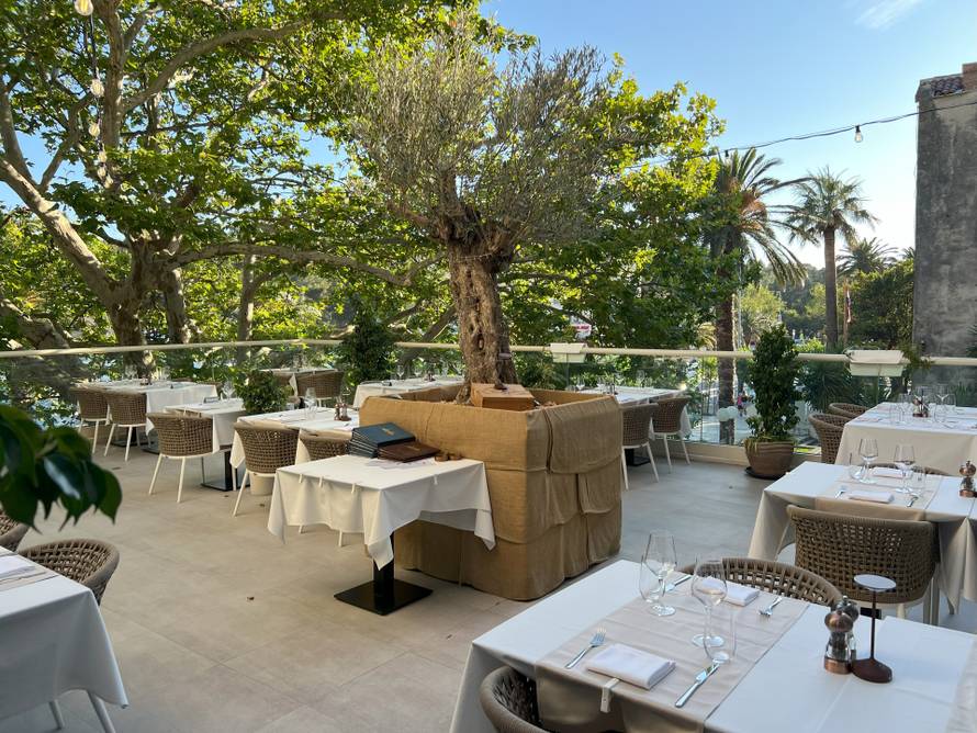 Restoran u Makarskoj izgleda poput Sikstinske kapelice, a gosti ga naprosto obožavaju