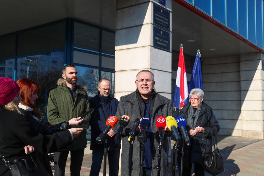 Zagreb: Zajednička konferencija za medije Sindikata znanosti i Sindikata Preporod