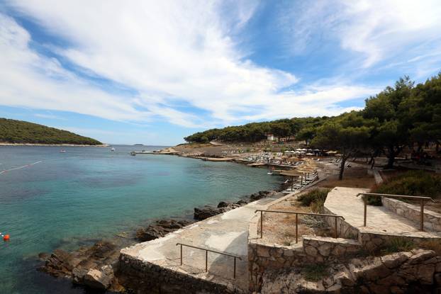 Obilazak nove turisti?ke atrakcije otoka Obonjana 