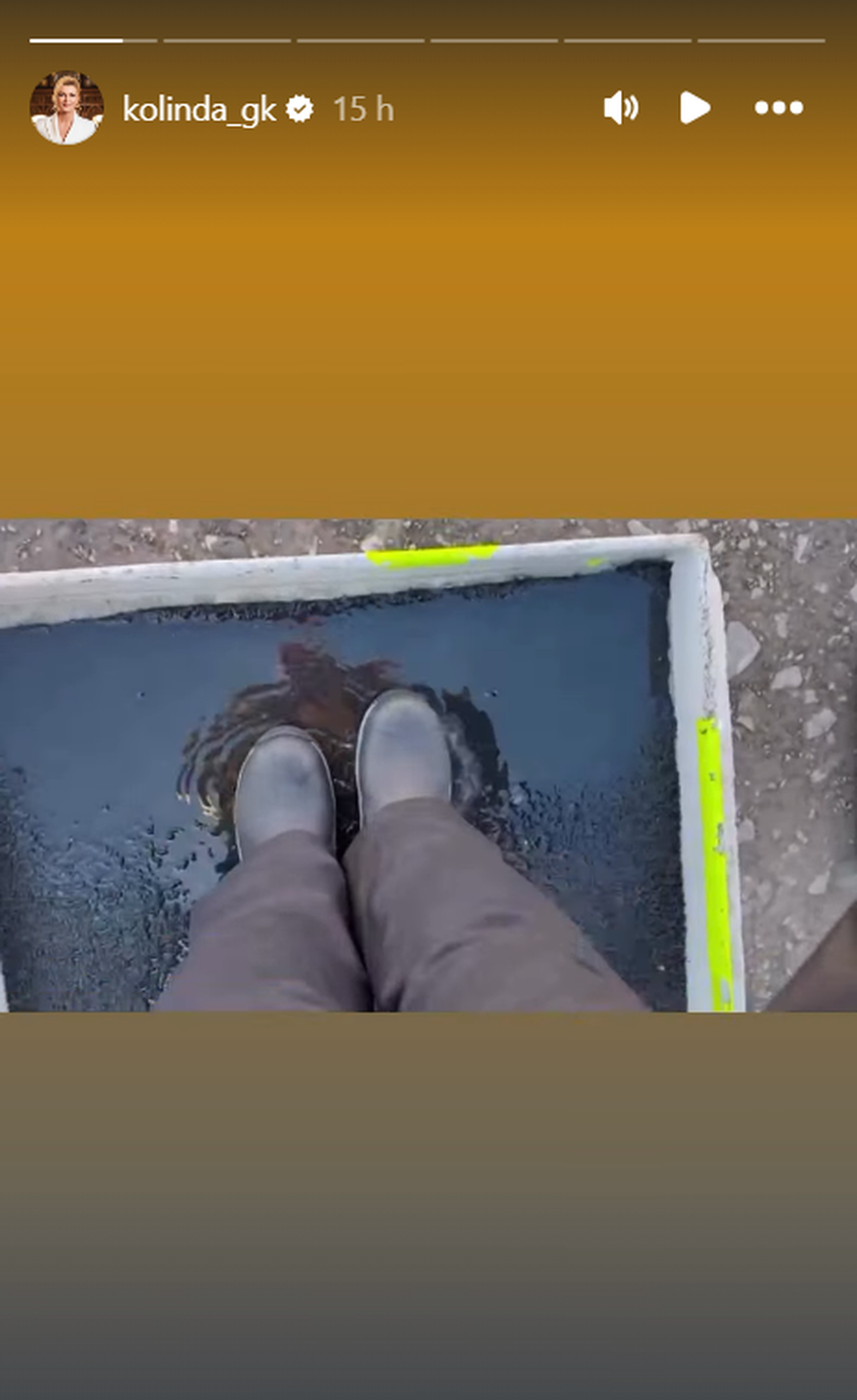 Kolinda objavila novu snimku ledenog skoka na Antarktici!