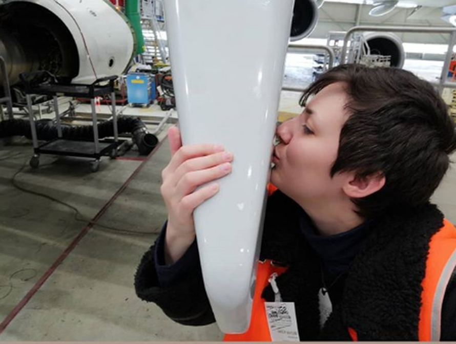 Njemica je već 5 godina u vezi s avionom: Mazi se s dijelovima