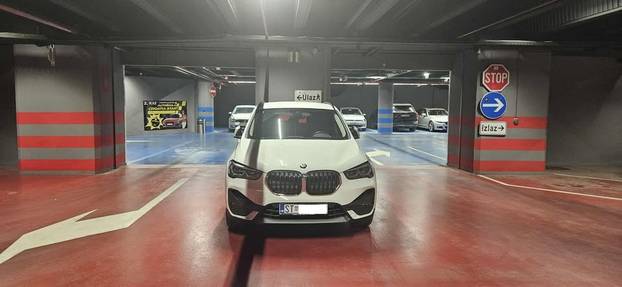 FOTO Ako trebate savjet kako (ne) parkirati, pogledajte ove bisere! Od ovoga boli glava