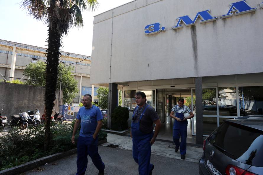 Rijeka: Izjave Älanova Å¡trajkaÄkog odbora pred brodogradiliÅ¡tem 3. maj