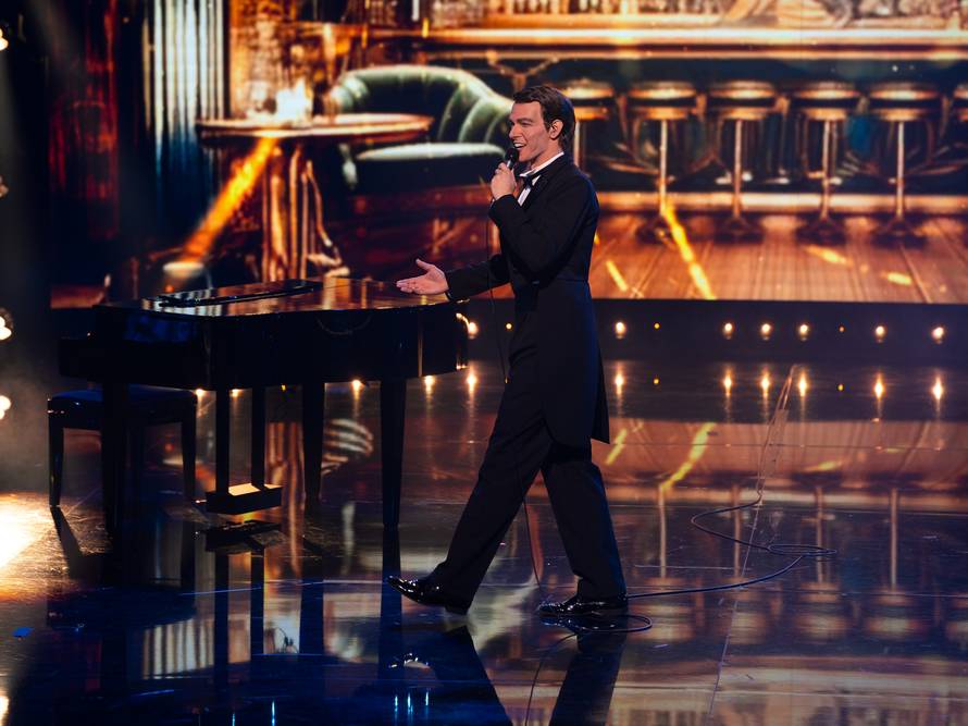 VIDEO Lovro Juraga snažnim i emotivnim nastupom odao počast Franku Sinatri