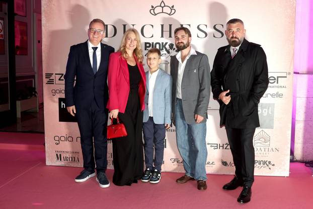 Zagreb: Poznati na modnoj reviji Duchess Womenswear