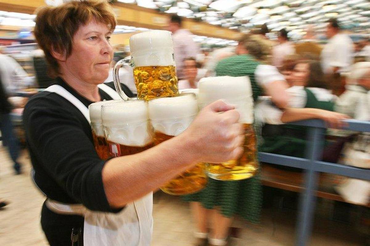Počeo Oktoberfest, pivo je poteklo u potocima