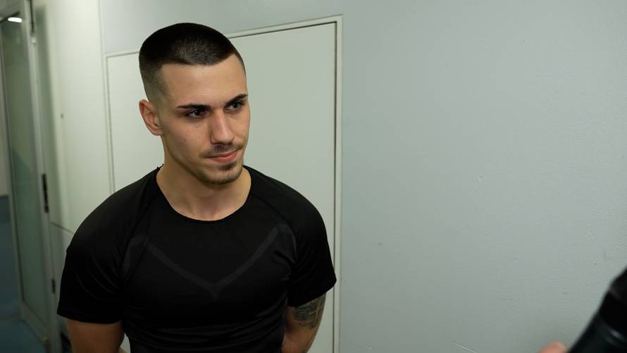 Bili smo s igračima Kurilovca na utakmici s Dinamom: Donosimo govor trenera i detalje iza scene