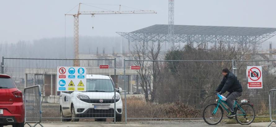 Zapeli radovi na stadionu NK Osijek: Vlasnik parcele blokirao prilaz, grad rješava novi put