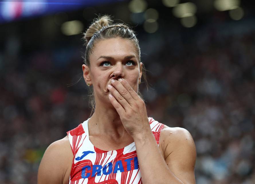 Women's Discus Throw Final