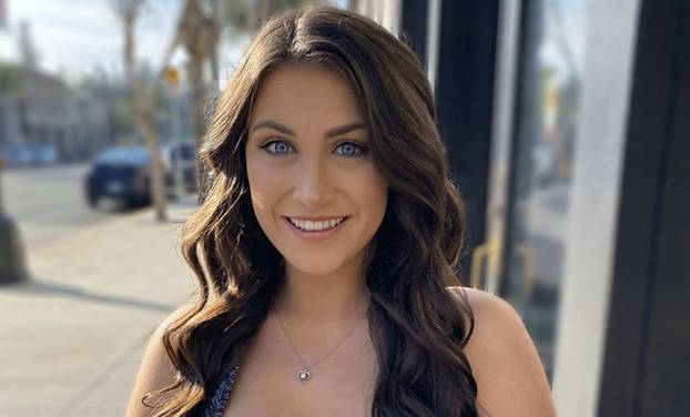 FOTO Mnogi ne vide dalje od njezinih grudi, ali Jessica je puno više od bujne influencerice