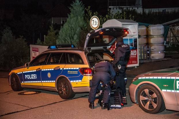 Drei Tote nach SchÃ¼ssen in Wohnhaus