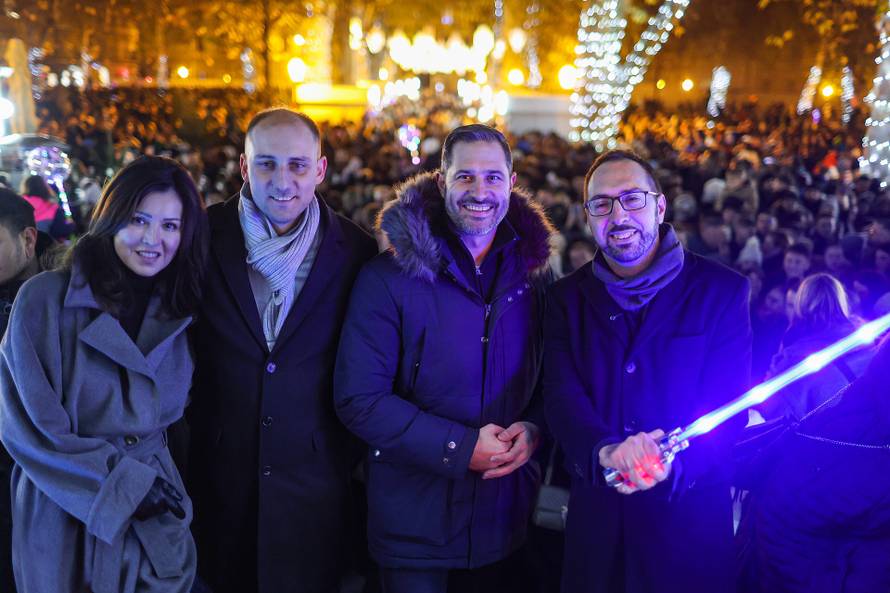 Paljenje boži?nih lampica na Zrinjevcu