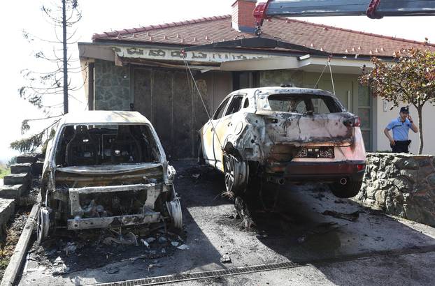 Zagreb: Dva vozila potpuno izgorjela ispred obiteljske kuće