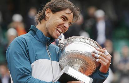 Rafael Nadal osmi put osvojio Pariz! Šokantni ispad huligana