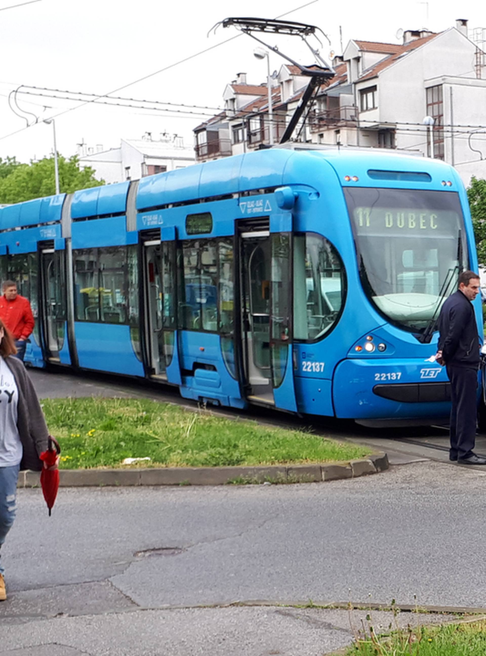 Loš dan za tramvaje:  U dvije nesreće sudarili se s dva auta