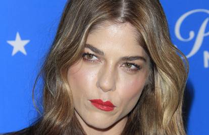 Selma Blair otkrila da je teško bolesna: Invalid sam, oblače me