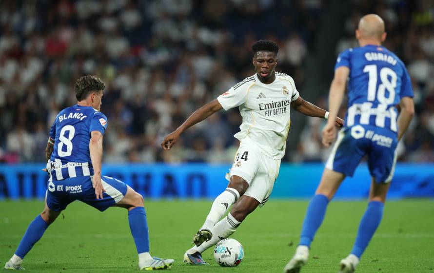 LaLiga - Real Madrid v Deportivo Alaves