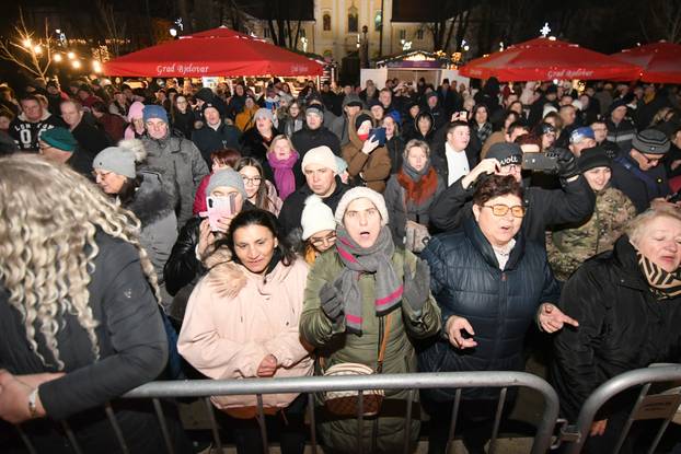 Bjelovar: Vlado Klember nastupio na dočeku Nove Godine