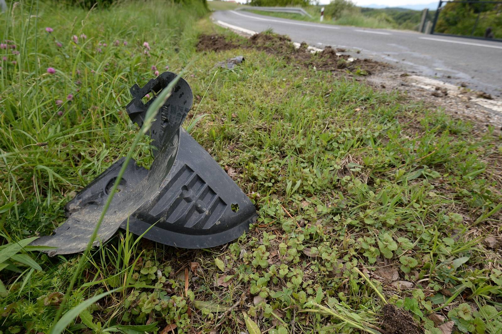 Å½elezna Gora: Mjesto nesreÄe gdje je vozilo s 11 ilegalnih migranata sletjelo s ceste