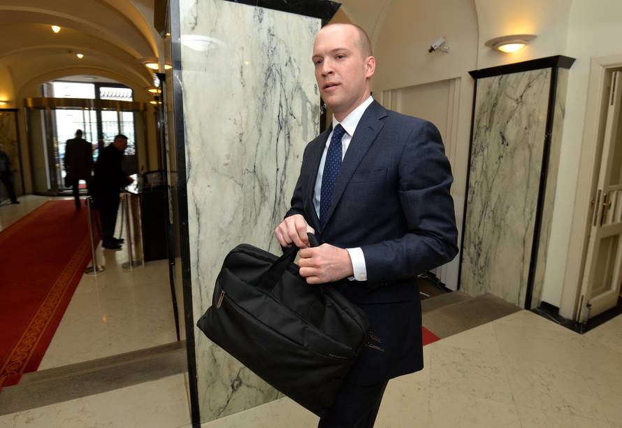 Tomislav Saucha se vratio u Sabor: "A od čega da živim?"