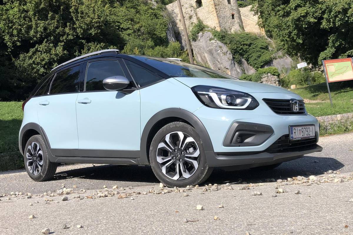 Honda Jazz Crosstar je izuzetno prostran i štedljiv mali auto