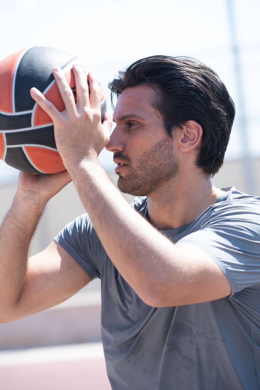 Sport ga je snažno oblikovao: Petar je 'Gospodin Savršeni' na terenu, ali  i izvan njega...