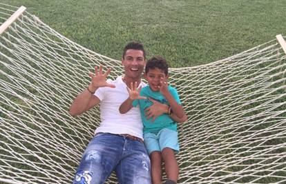Sin Cristiana Ronalda peti je rođendan slavio na stadionu